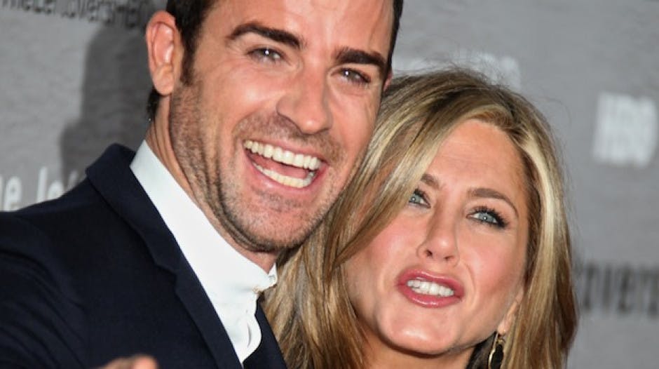 Newlyweds Jennifer Aniston and Justin Theroux do YOGA on their